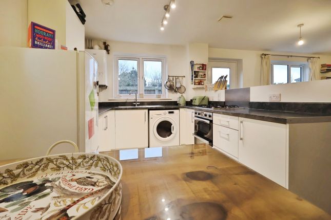 30B, Greenfield Avenue, Ickleford photo 3