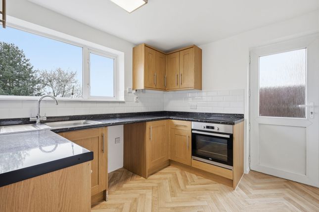 49 Nine Ashes Road, Brentwood photo 4