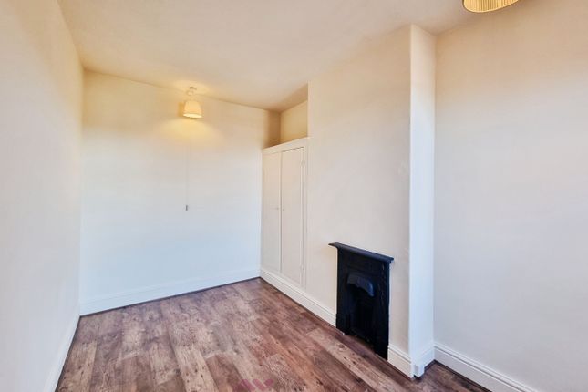 11, Lockwood Road, Doncaster photo 4