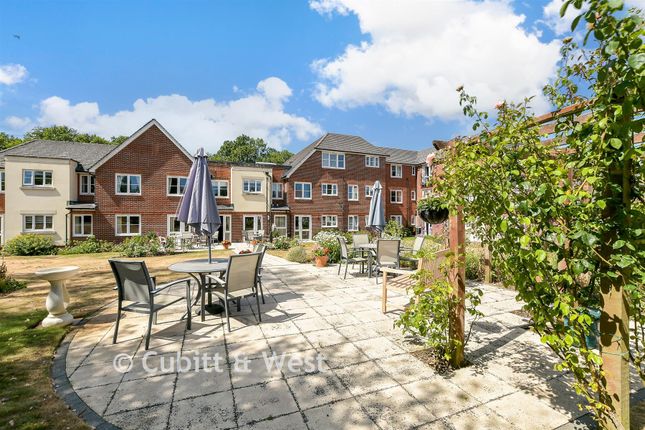 Apartment, Greenacres Lodge, Warlingham photo 4