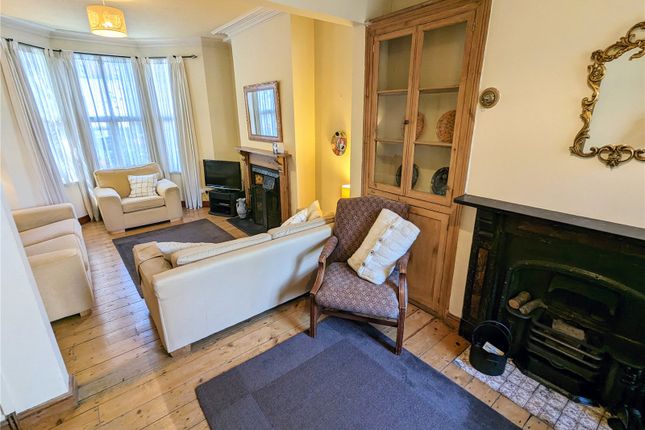 61, Theobald Road, Cardiff photo 3
