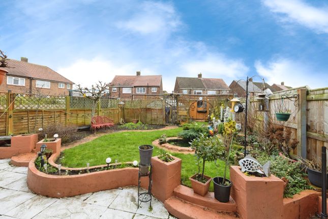 20, Dene Grove, Cramlington photo 3