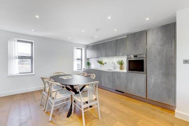 Flat 8 Marquis Court 20, Marquis Road, London photo 3