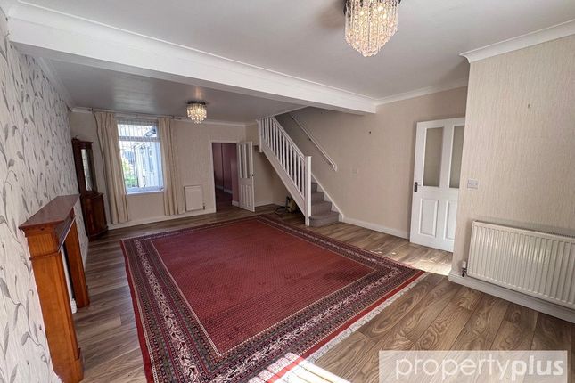 25, Regent Street, Rhondda Cynon Taff photo 2