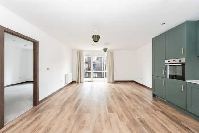 Flat 34, 7 Gramophone Lane, Hayes photo 3