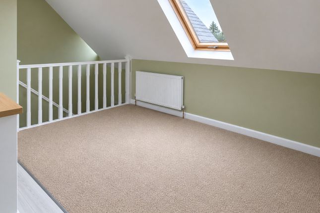 Top Floor Flat, 17, Langley Road, Beckenham photo 5