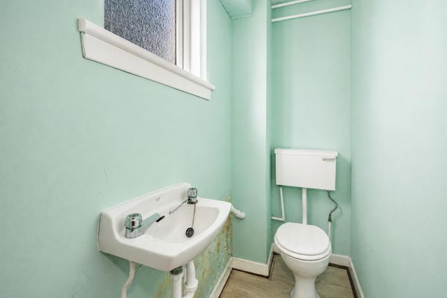 27, Baffin Terrace, Dundee photo 5