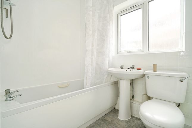 43, Osborne Street, Barnsley photo 4