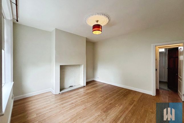4, Harley Street, Brighouse photo 2