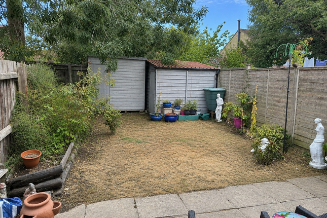 16, Briar Close, Somerset photo 2