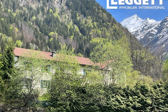 Villa for sale in Saint-Gervais-Les-Bains, Haute-Savoie, Auvergne-Rhône-Alpes