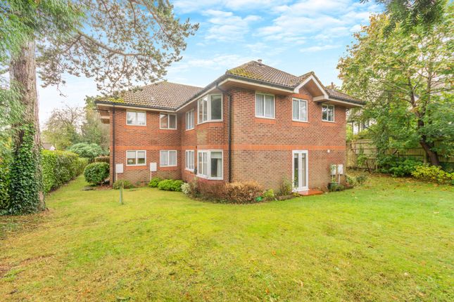 Flat 5 Hyrons Court, 1 Orchard Lane, Amersham photo 2