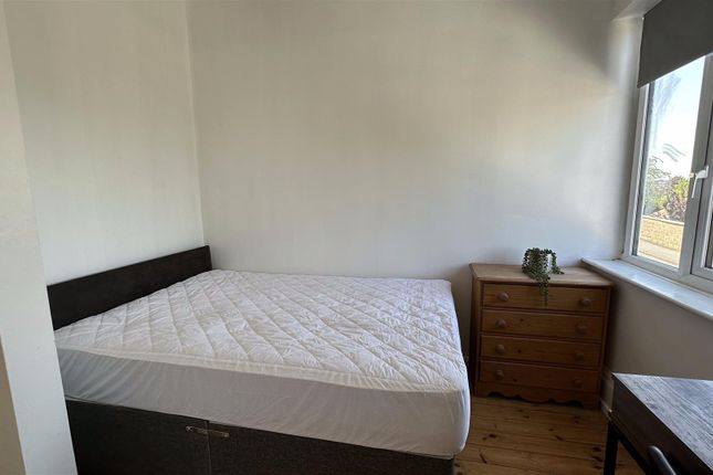 Room 2 - 75, Mill Hill Lane, Derby photo 4