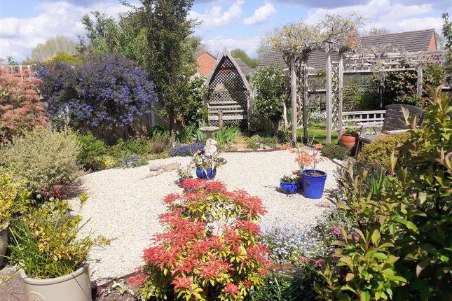 30, Tanhouse Lane, Malvern photo 3
