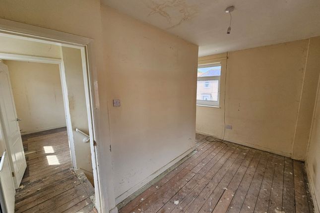 Flat 20, 20, Cross Way, South Tyneside photo 5