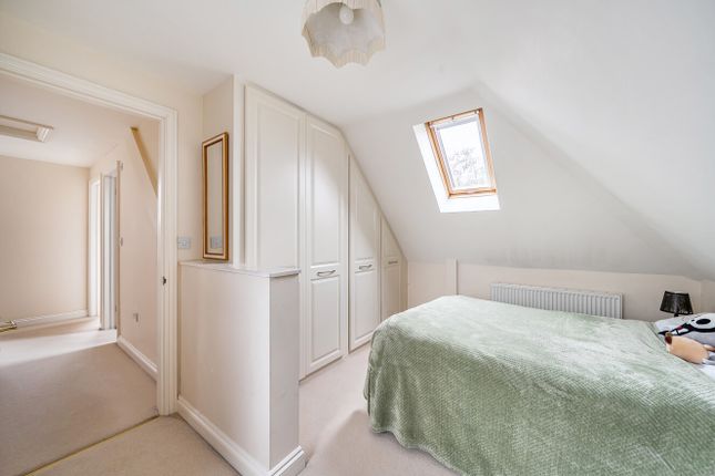 14B,, Stephens Close, Reading photo 4