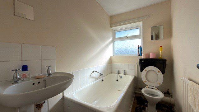 19, Addison Close, Norwich photo 5