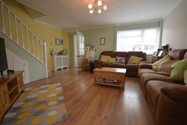 36, Fisher Way, Essex photo 4