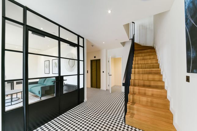 Town house for sale in Townhouse, London City Island, London