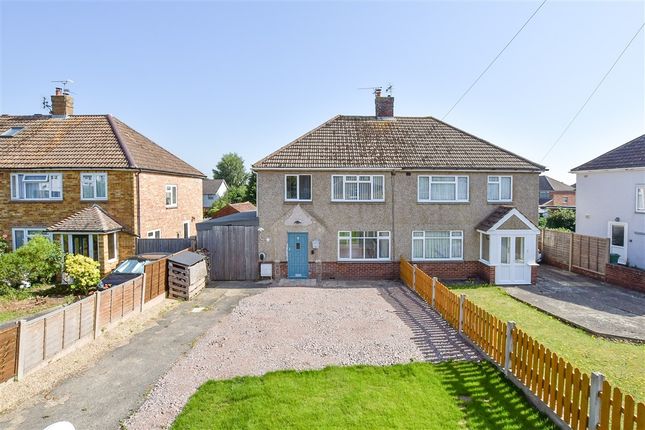3-bed house on Heathside Avenue Coxheath, Maidstone, £248,000