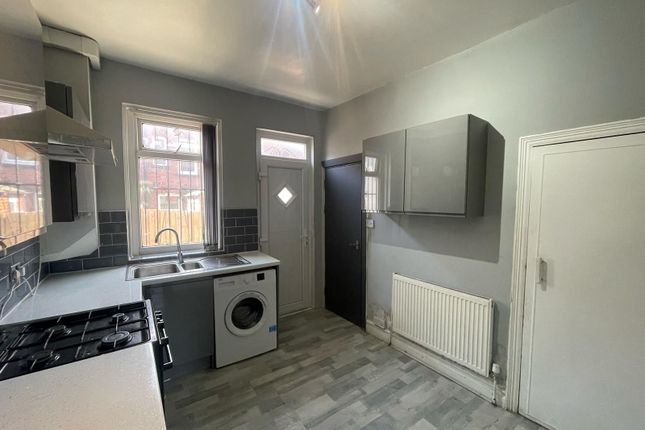 22 Hovingham Grove, Leeds photo 3