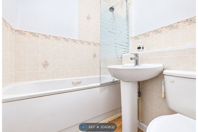 Peter James Court, Stafford photo 5