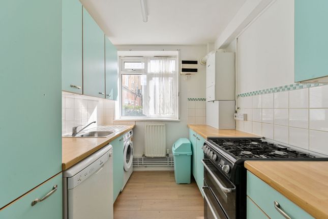 Walden Court, Wandsworth Road, Vauxhall photo 3