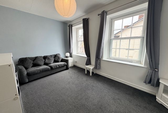Flat 7, 59, High Street Topsham Devon, Topsham photo 4