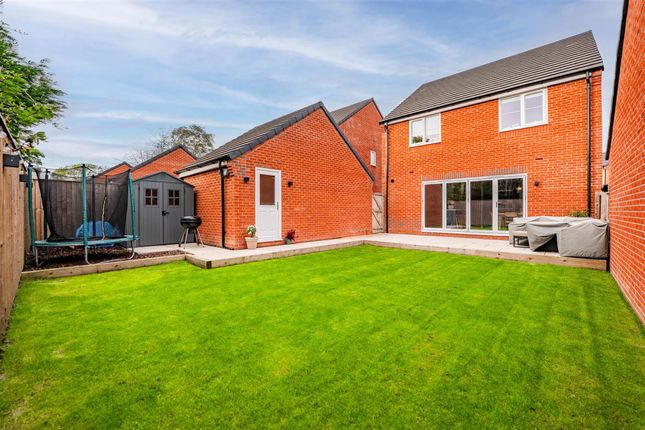 8 Bedford Way, Chesterfield photo 4