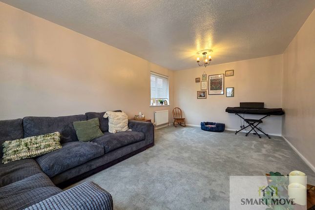 8, Hunter Avenue, Preston photo 2
