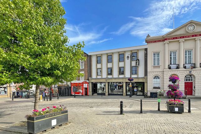 Thumbnail Flat for sale in Market Place South, Ripon