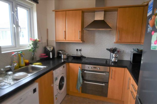 52, Cornell Court, Middlesex photo 4
