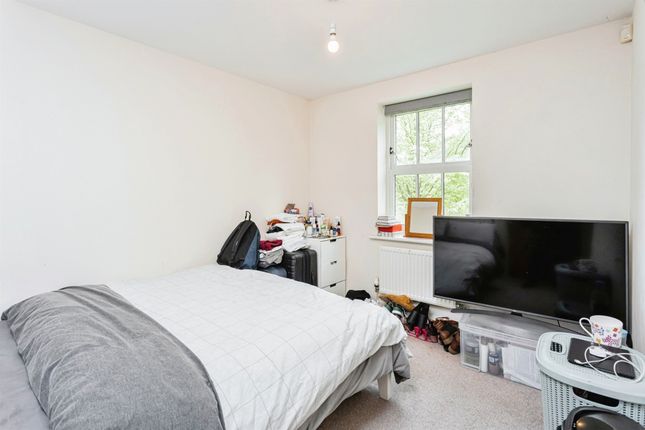 Flat for sale in Deers Leap, Haywards Heath