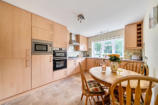 4, Highclere Drive, Camberley photo 4