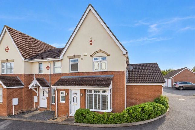 3-bed terraced on Doncella Close, Grays, £425,000