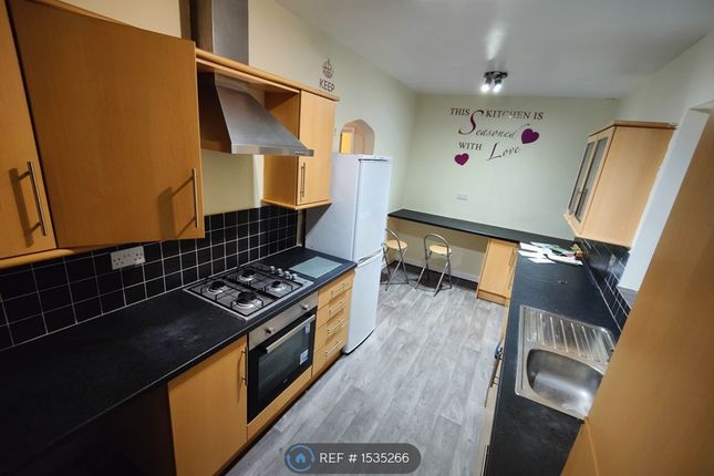 Semi-detached house to rent in Herricks Avenue, Leicester