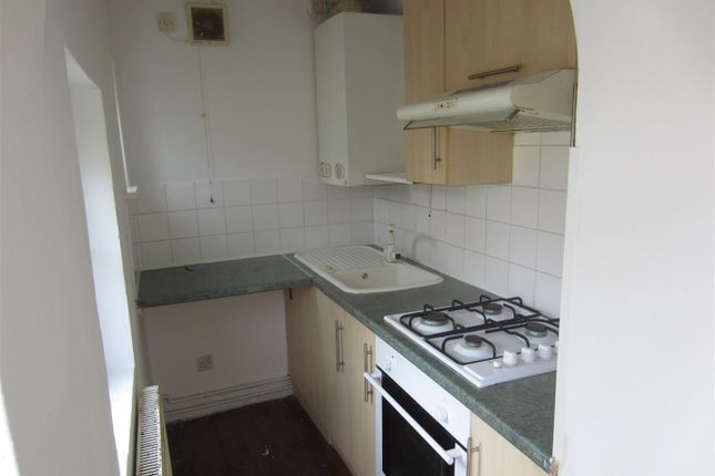 Flat 2, 189, Portsmouth Road, Southampton photo 3