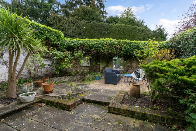 Cottage for sale in High Street, Bray