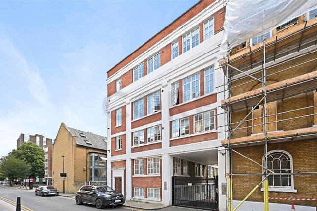 Thumbnail Property to rent in Fairclough Street, London