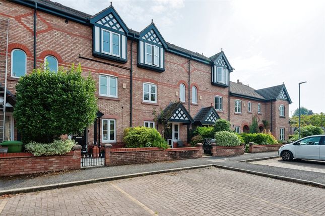 Town house for sale in Cranford Square, Knutsford, Cheshire
