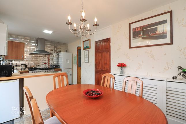 Terraced house for sale in Madrona, Tamworth