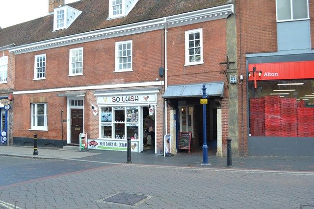 Retail premises for sale in High Street, Alton
