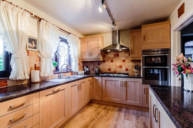 Kitchen Zone St Albans watford road st albans st albans al1 4 bedroom Kitchen Zone St Albans watford road st albans st albans al1 4 bedroom