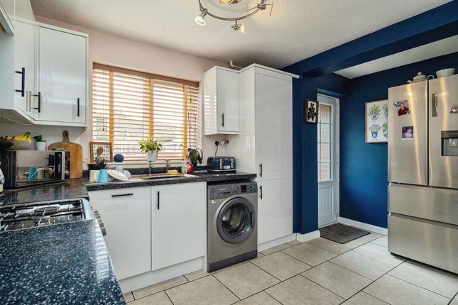 5, Masefield Road, DISS photo 4