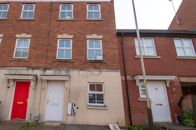 Thumbnail Town house for sale in Brompton Road, Hamilton, Leicester