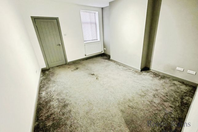 Flat 1, 46, Wellington Street, Staffordshire photo 4