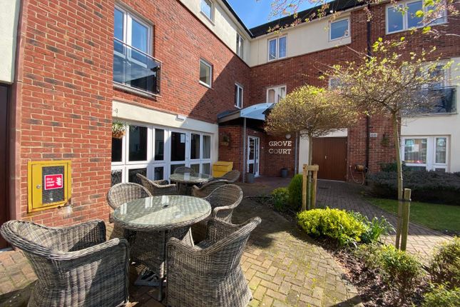 Flat for sale in Moor Lane, Crosby, Liverpool