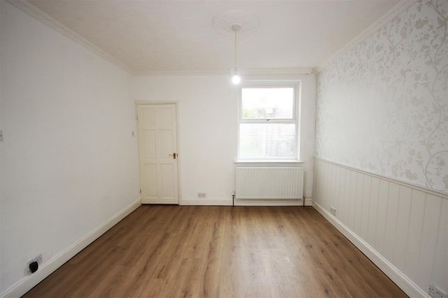 11, Denmark Road, Rushden photo 3