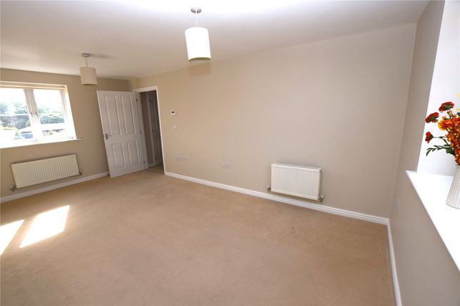 87, Garstons Way, Alton photo 3