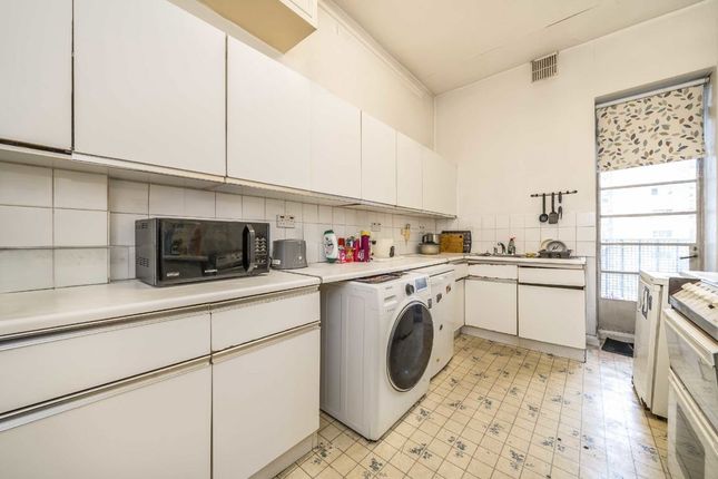 Flat 5, 199, Sussex Gardens, London photo 4